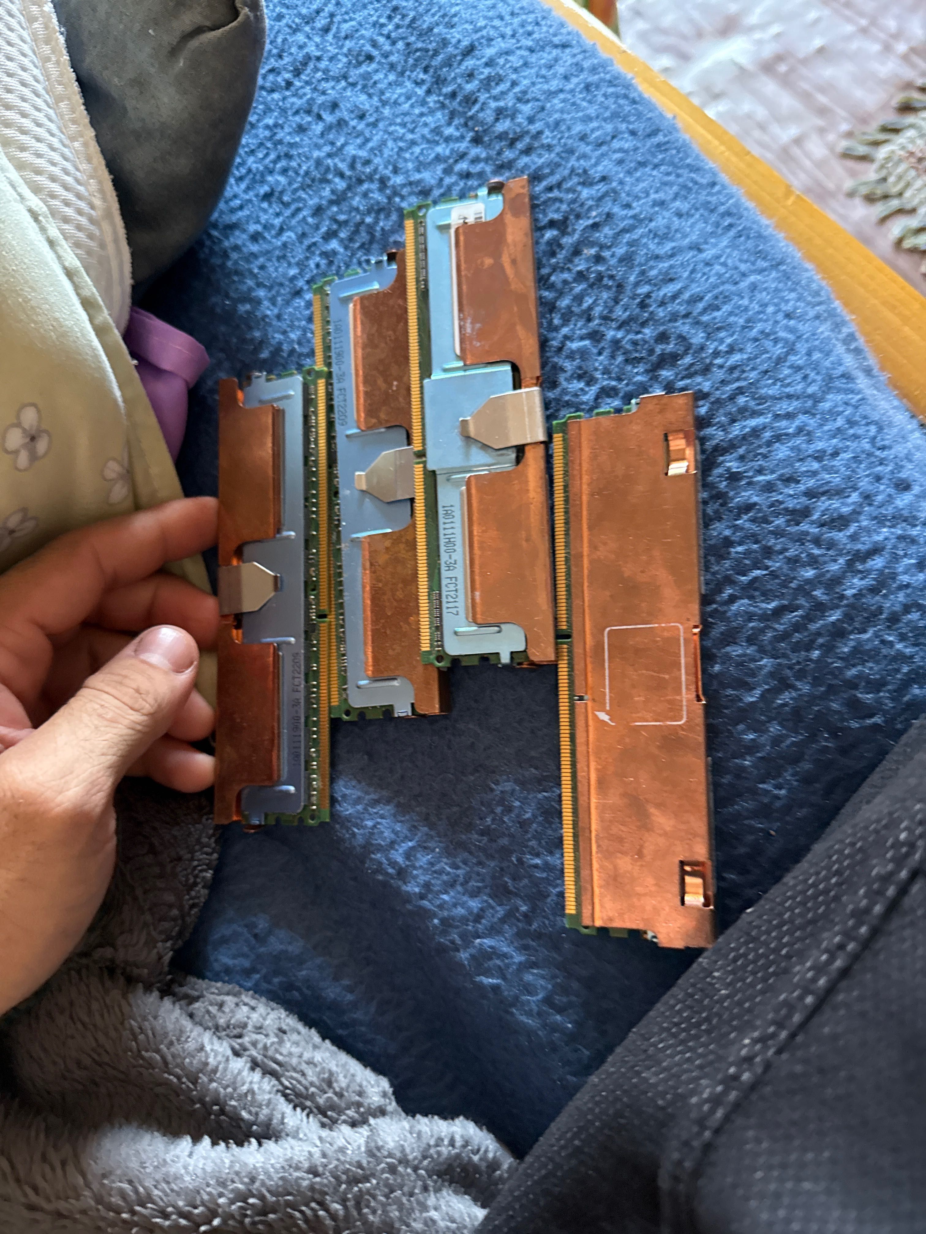 8 gb рам памети 4 броя
