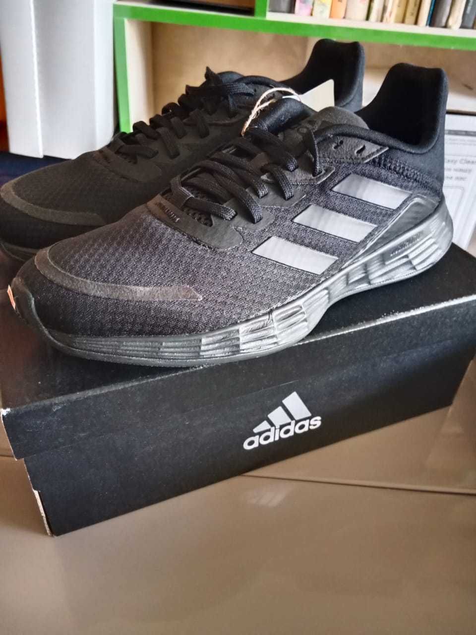 Кроссовки Adidas размер 38