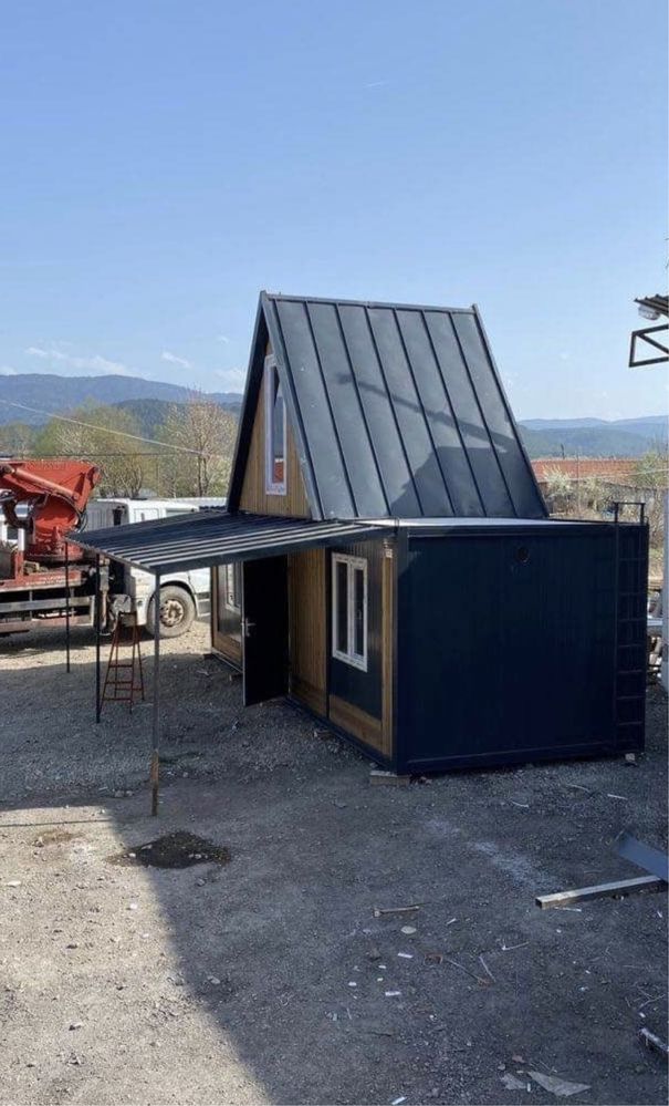 Vând case și cabane