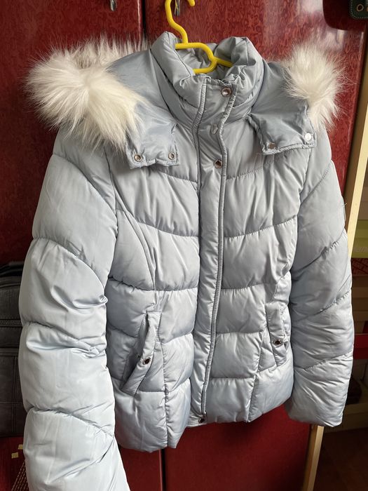 Geacă de iarnă Bershka