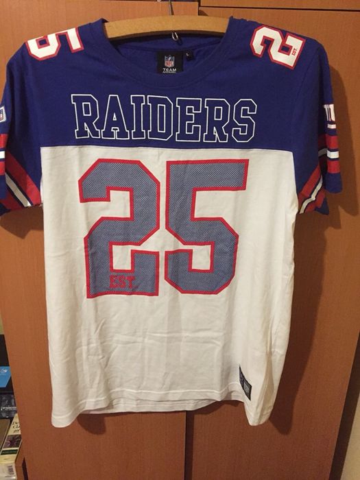 Tricouri marimea M/L noi,diverse modele