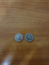 Doua monede de 10 lei din anul 1989 .