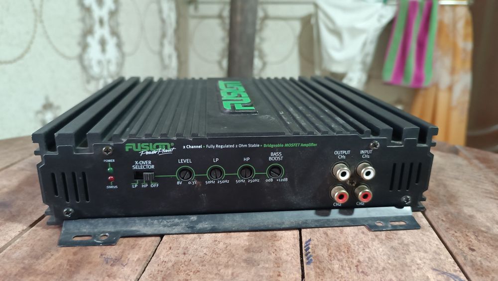 Fusion fp-802, usilitel (kuchaytirgich)