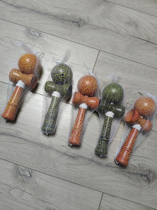 Kendama EOM din lemn