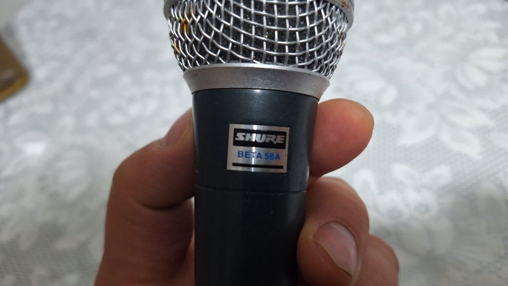 Продам микрофон Shure