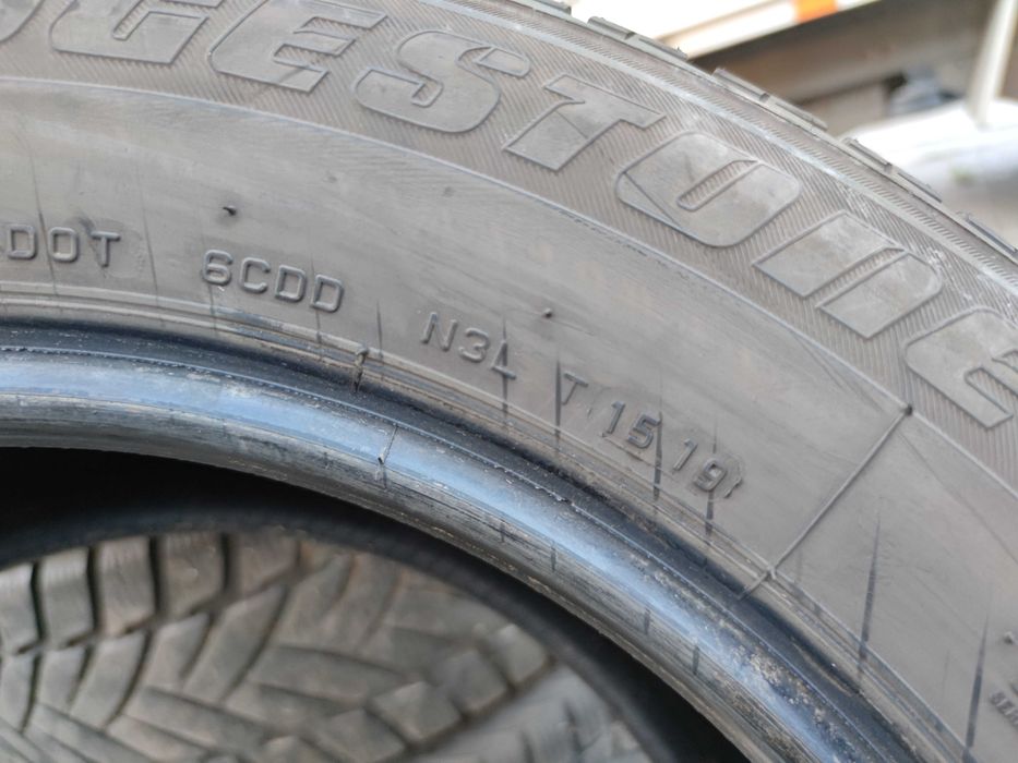 4бр Зимни Гуми 235 60 17 - Bridgestone -