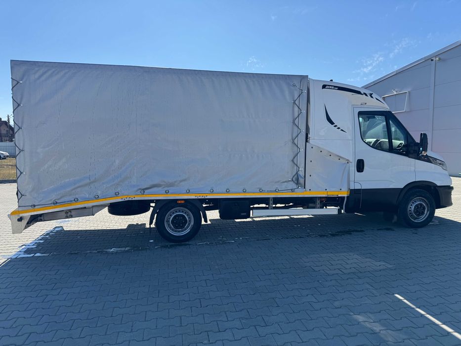 Platfoma IVECO DAILY. 35S18 AN 2024 CU PRELATA