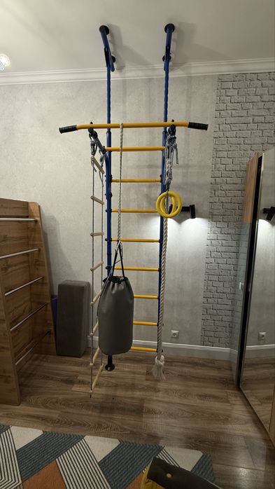 Шведская стенка в подарок груша и все что на фото