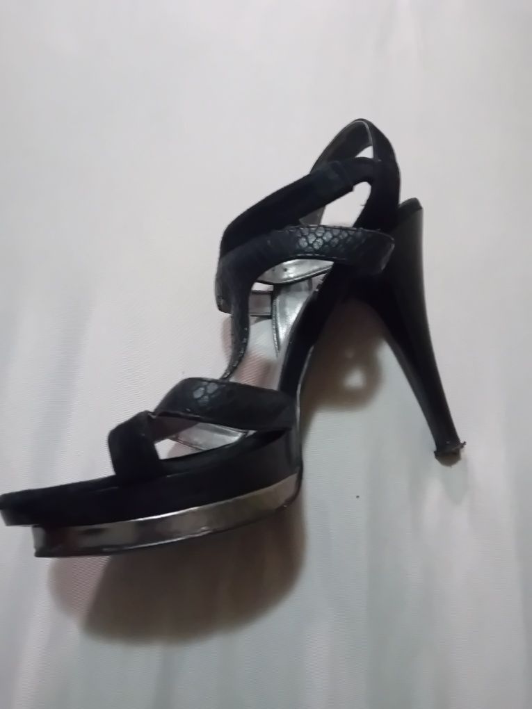 Официални сандали" Guess", 38 номер