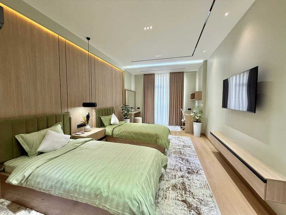 №0933 - Новая с мебелью и техникой. ориентир Телебашня!!!