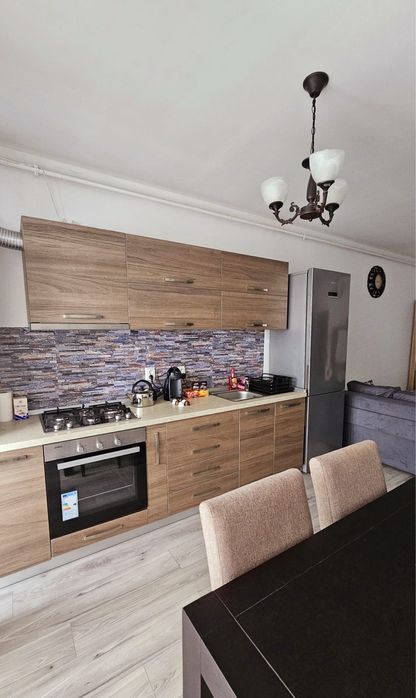 Inchiriez  apartament 2 camere amenajat modern , cu balcon in Sibiu