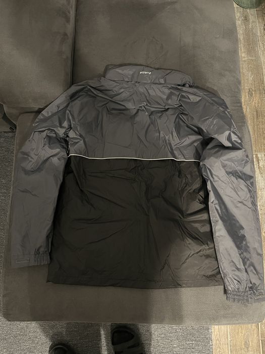 Geaca Etirel ca noua