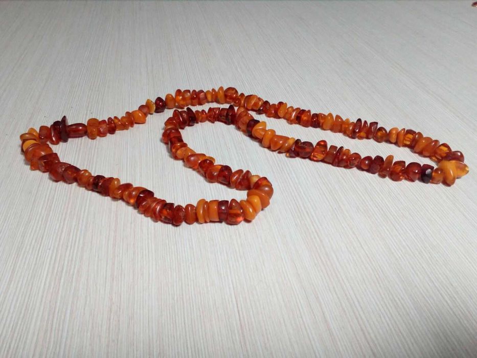Балтийска кехлибарена огърлица, 74 см. дължина. Безплатна доставка.