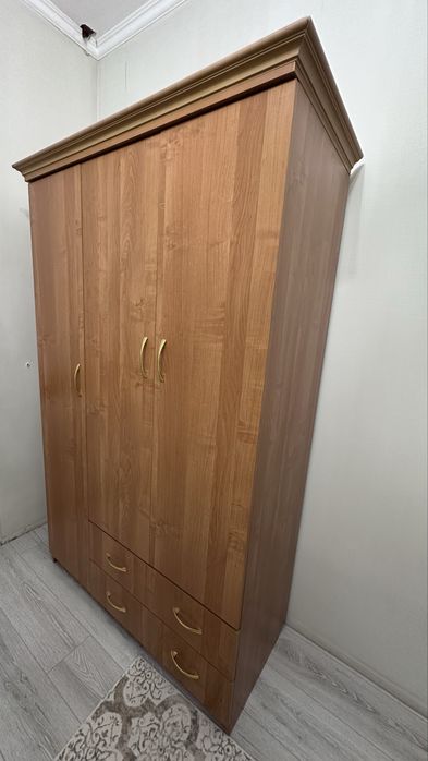 Шкаф отличного состояние