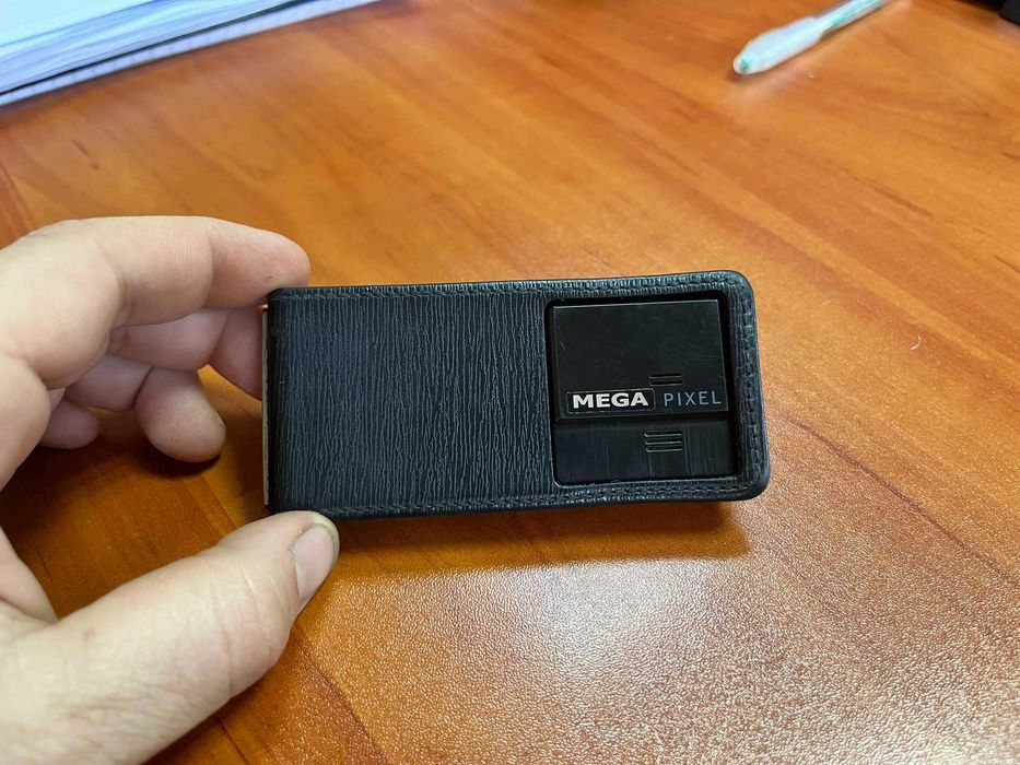 Телефон LG KG320