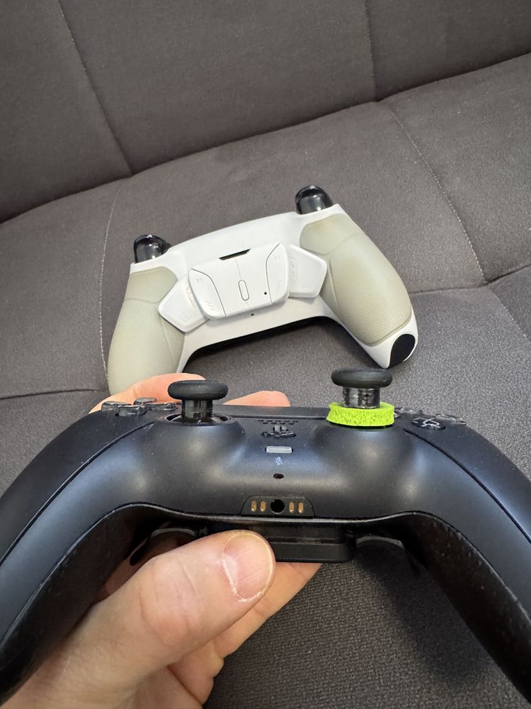 Controller PS5 cu kit ExtremeRate