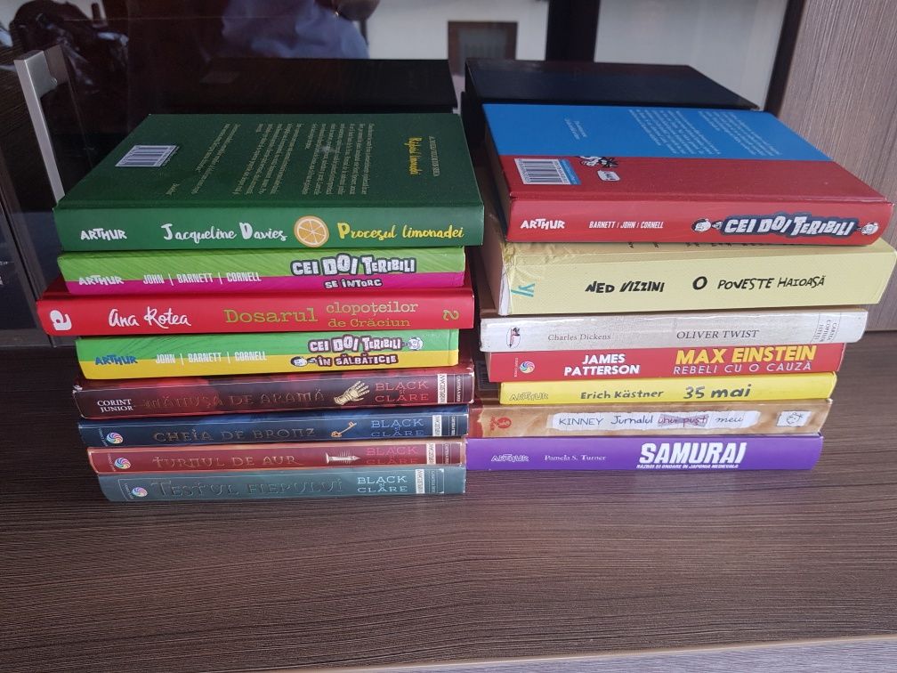 Vand cărți copii, fiecare 15 lei. Stare buna