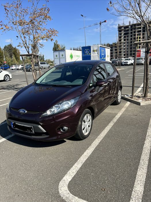Ford Fiesta 2011 - benzina