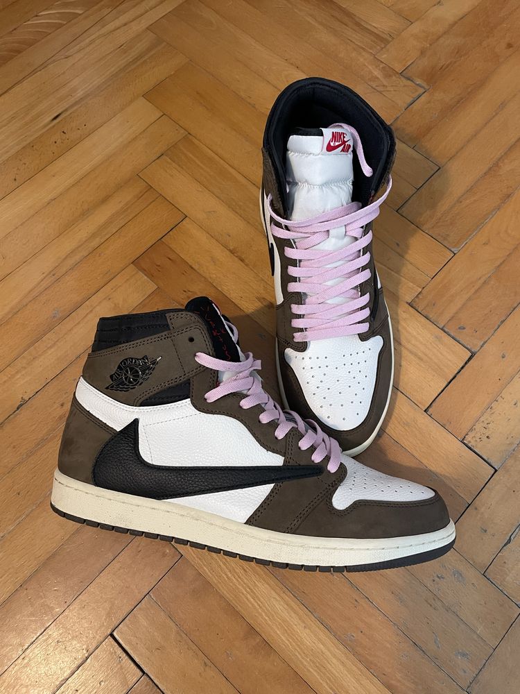 Jordan 1 high x Travis Scott