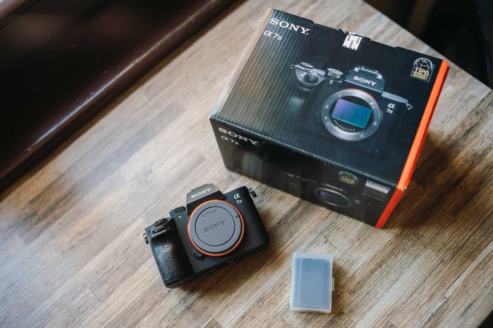 Sony A7 III - Full-Frame - 24MP