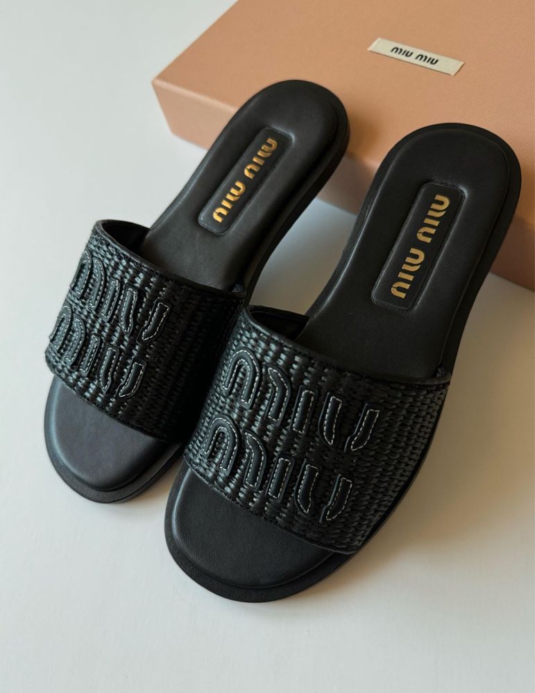 Дамски чехли Miu Miu