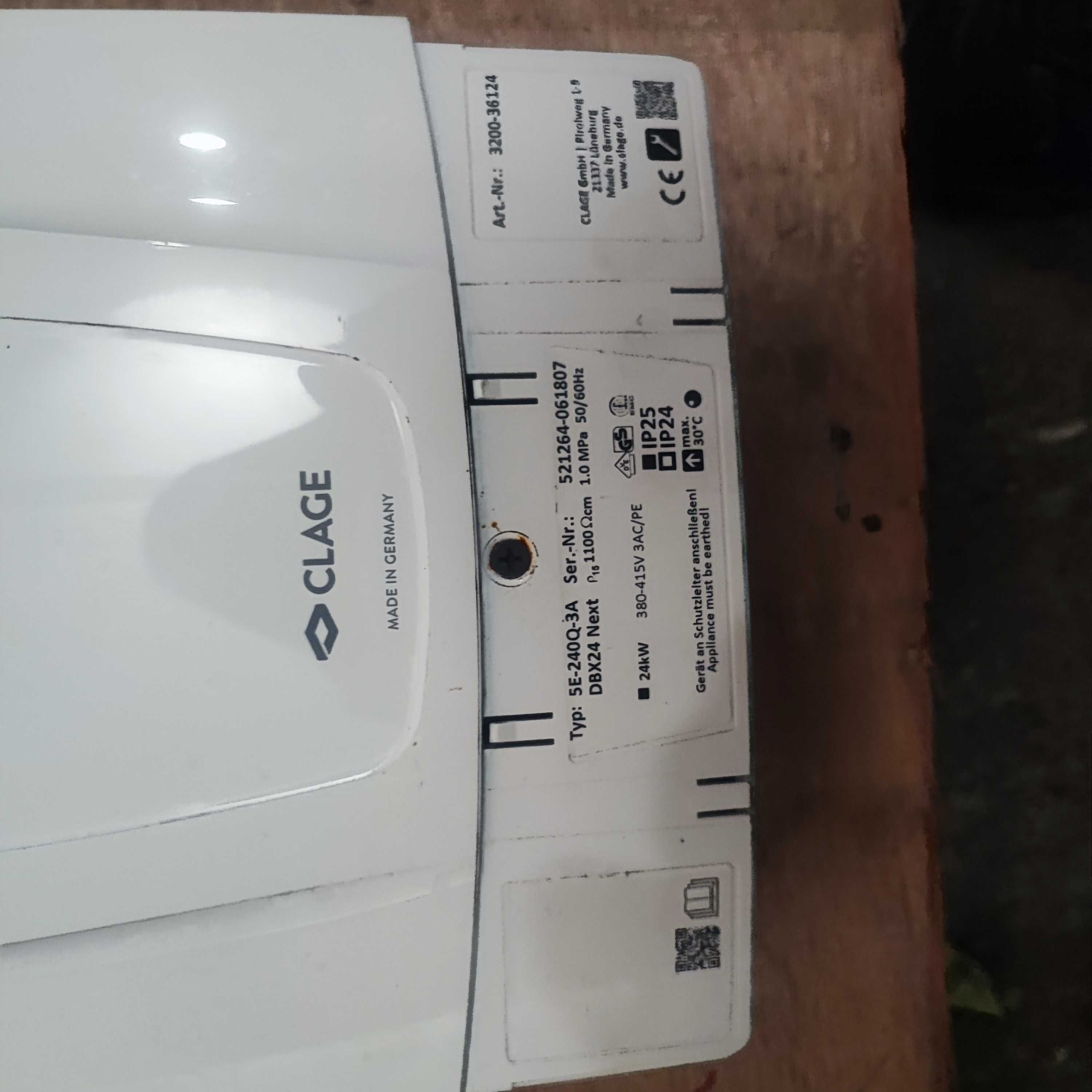 Продавам проточен бойлер Clage made in Germani