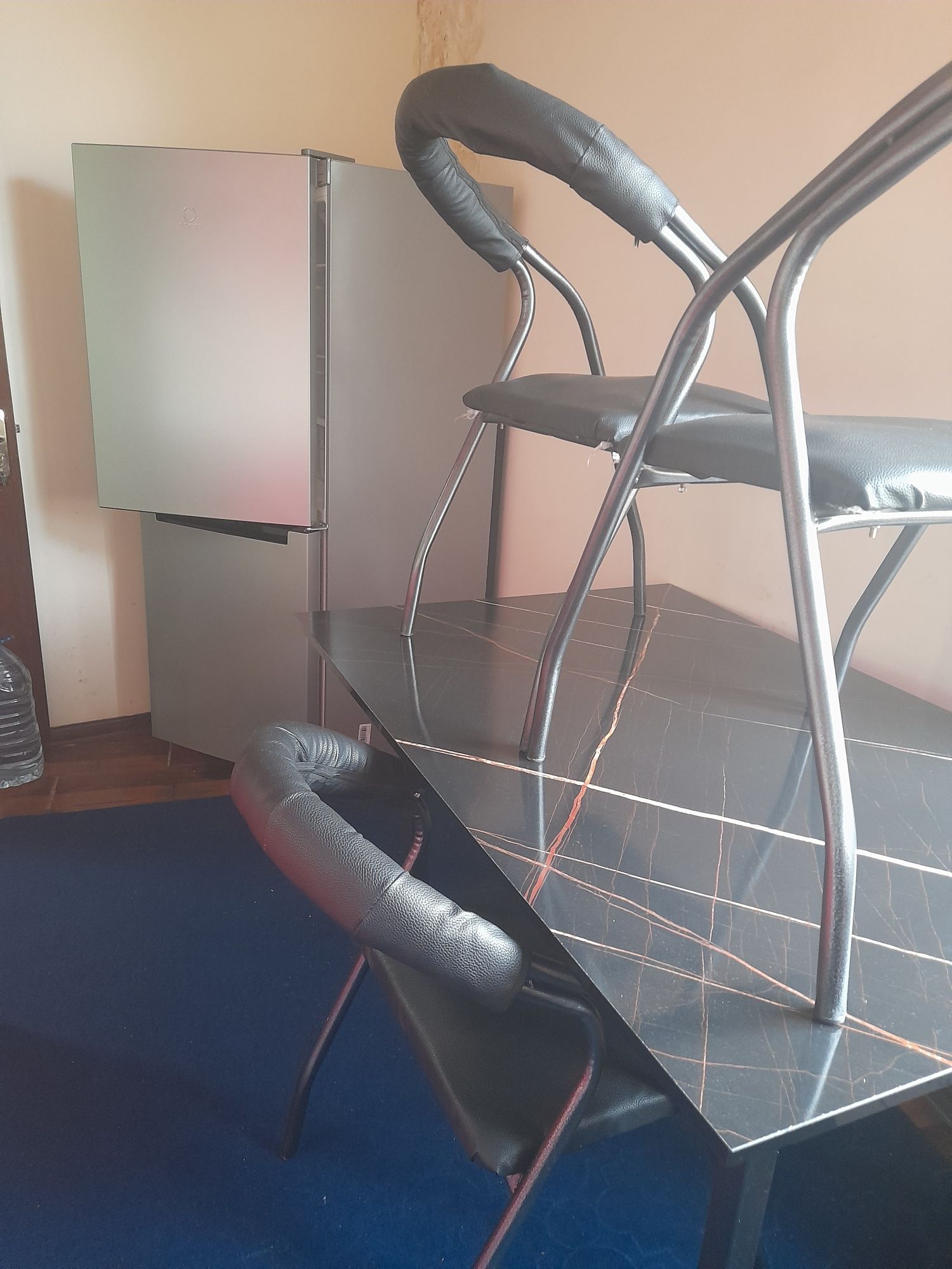 Kvartira ijaraga beriladi 2 xona 2 etaj maslazavod
