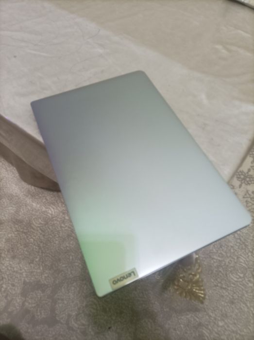 Lenova Ryzen 3 7320U |8 GB RAM|Radeon Graphics|Ideal Holat