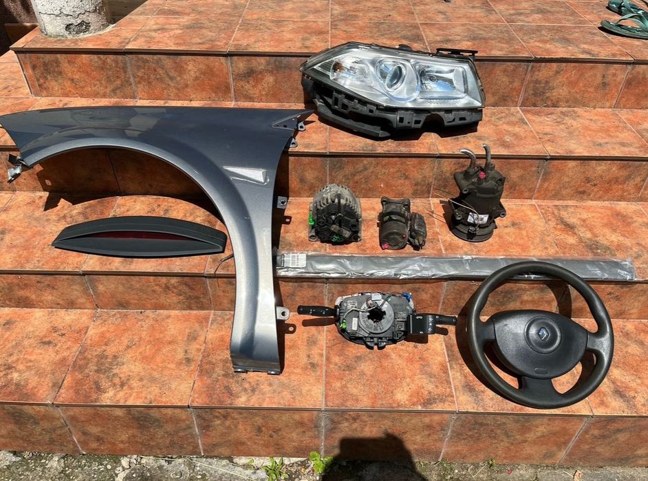 Megane 2 faruri parbriz aripa electromotor alternator compresor airbag