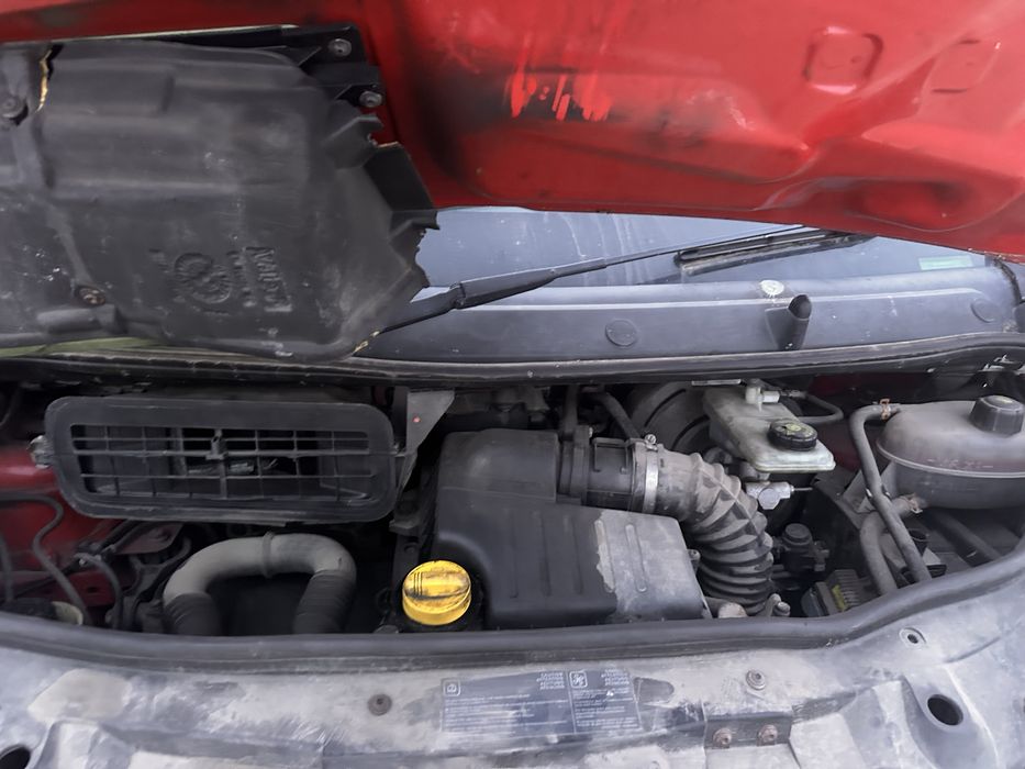 Opel vivaro 2.0 2009 piese dezmembrez .Renault trafic 2.0 dci