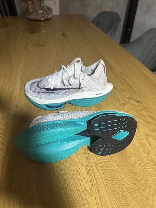 Vand Nike Alphafly nou!