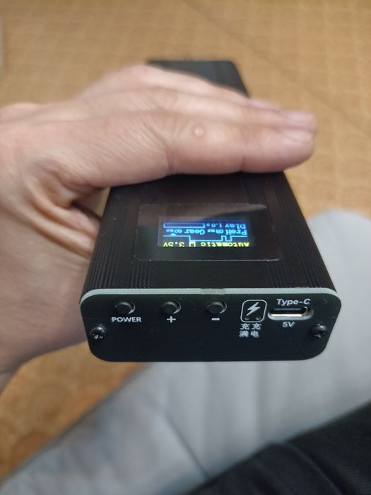 Споттер (сварка) для сборки литиевых батарей.