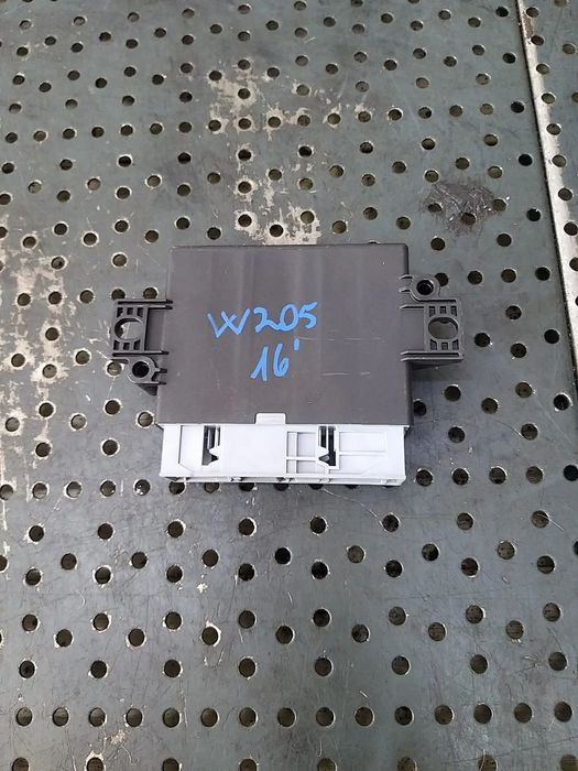 Modul senzori parcare pdc mercedes c class w205 a0009004710