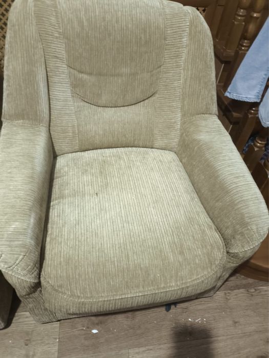 Продам 2 кресла