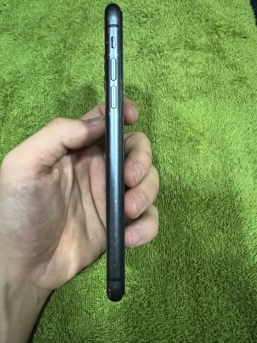 Iphone 11  128 tali