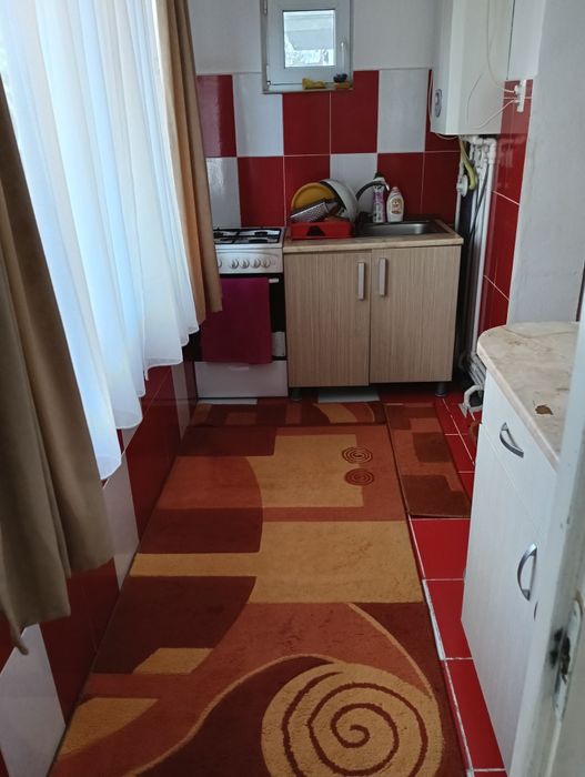 Închiriem apartament