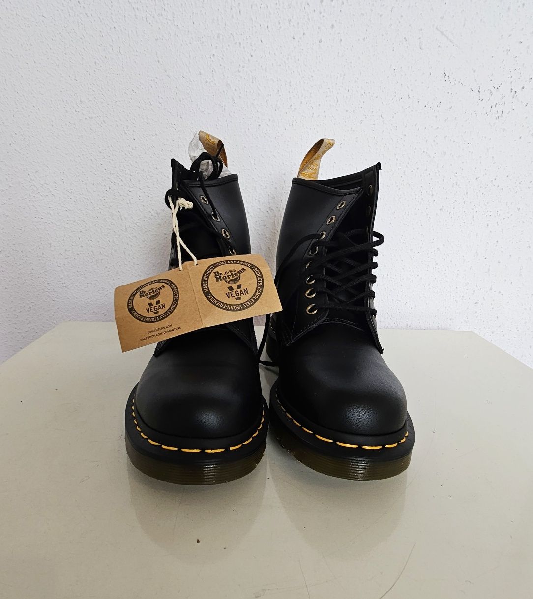 Дамски оригинални Dr Martens 39
