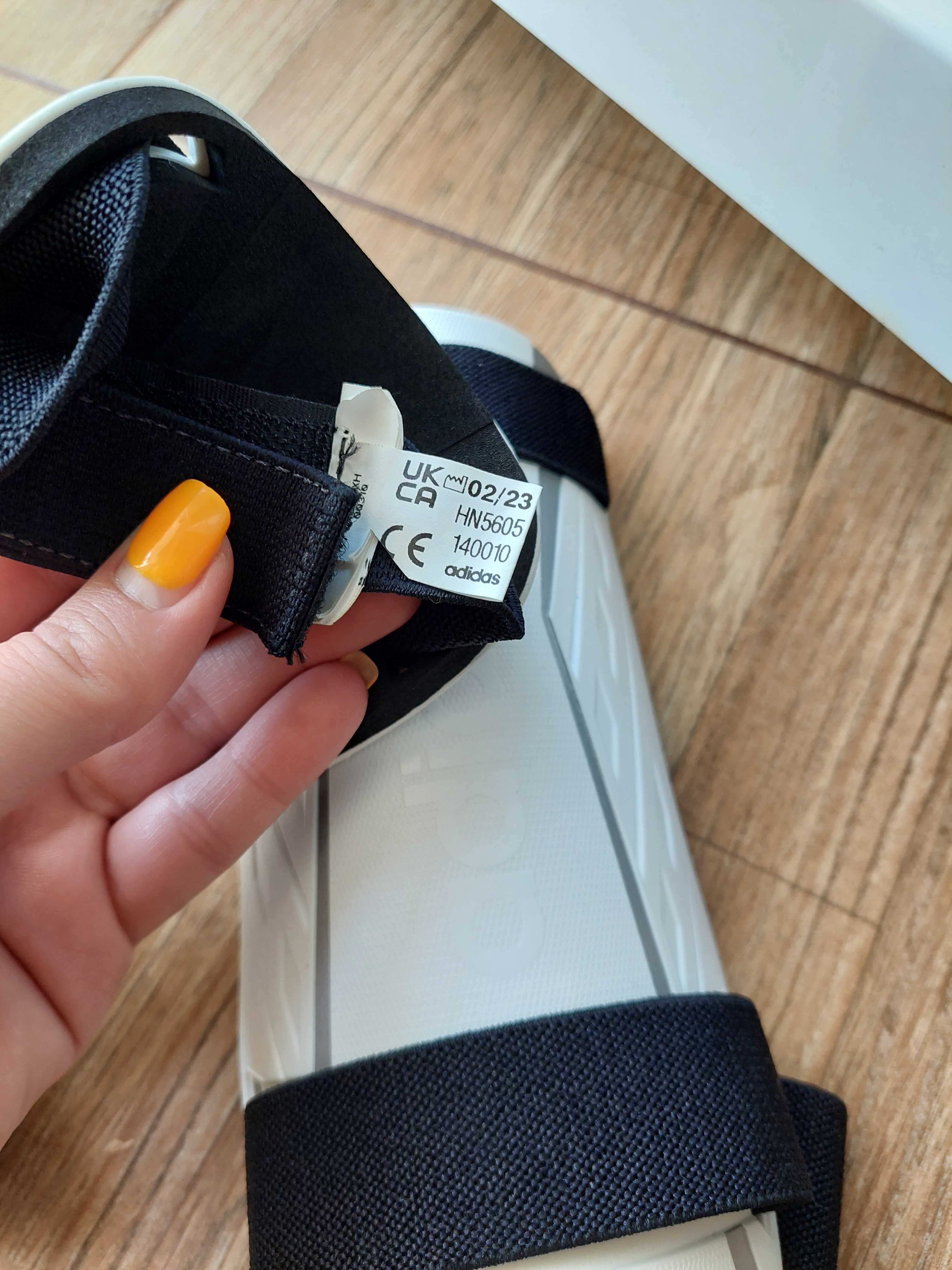 Футболни кори Adidas