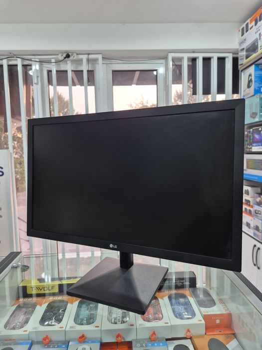 Монитор LG 22 IPS