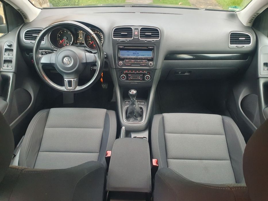 Golf 6 1.6 MPI 102 CP EURO 5 Dublu climatronic incalzire in scaune pil
