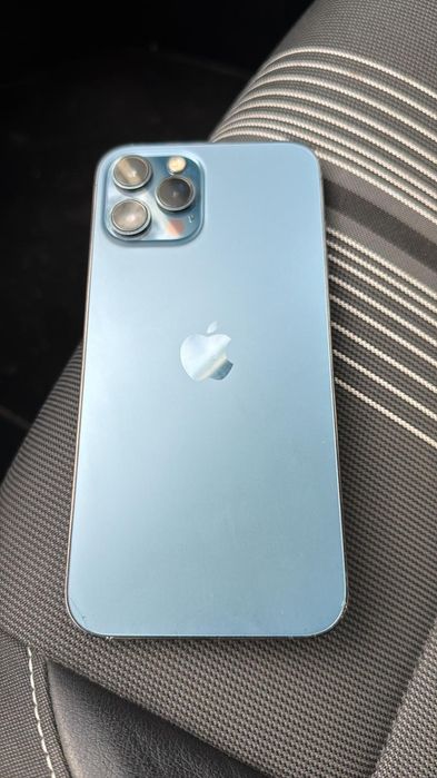Vând iPhone 12 pro max