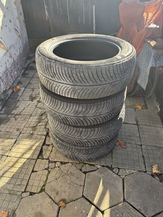 Зимни гуми Michelin Alpin 235/55/19 dot 26/22