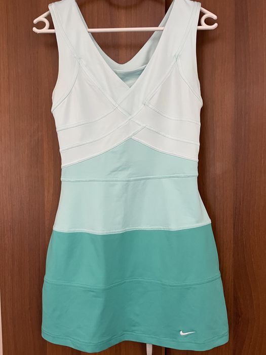 Лот от рокли- 15лв за бр