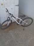 Bicicletă rockrider st 100.