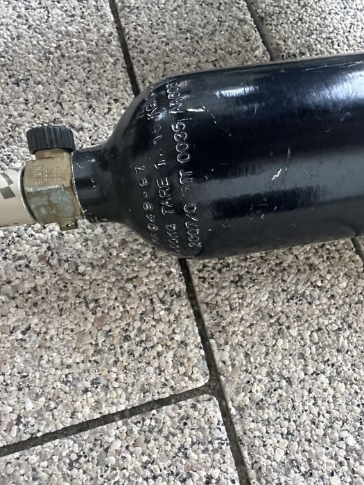 Vând marker paintball BT-4 Assault + mască + butelie + hopper