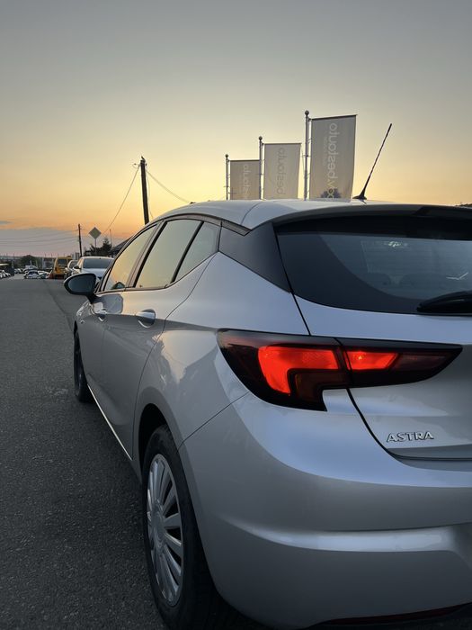 Opel Astra K.