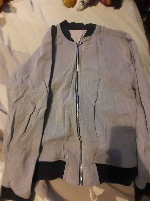 Geaca si tricou mărime L