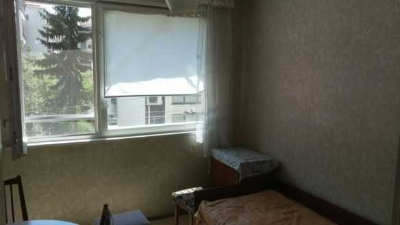 Дава се под наем Двустаен апартамент в Бургас, Възраждане - 42 кв.м за 125 € - Снимка #1