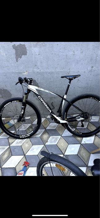 Vand sau schimb bicicleta orbea full carbon