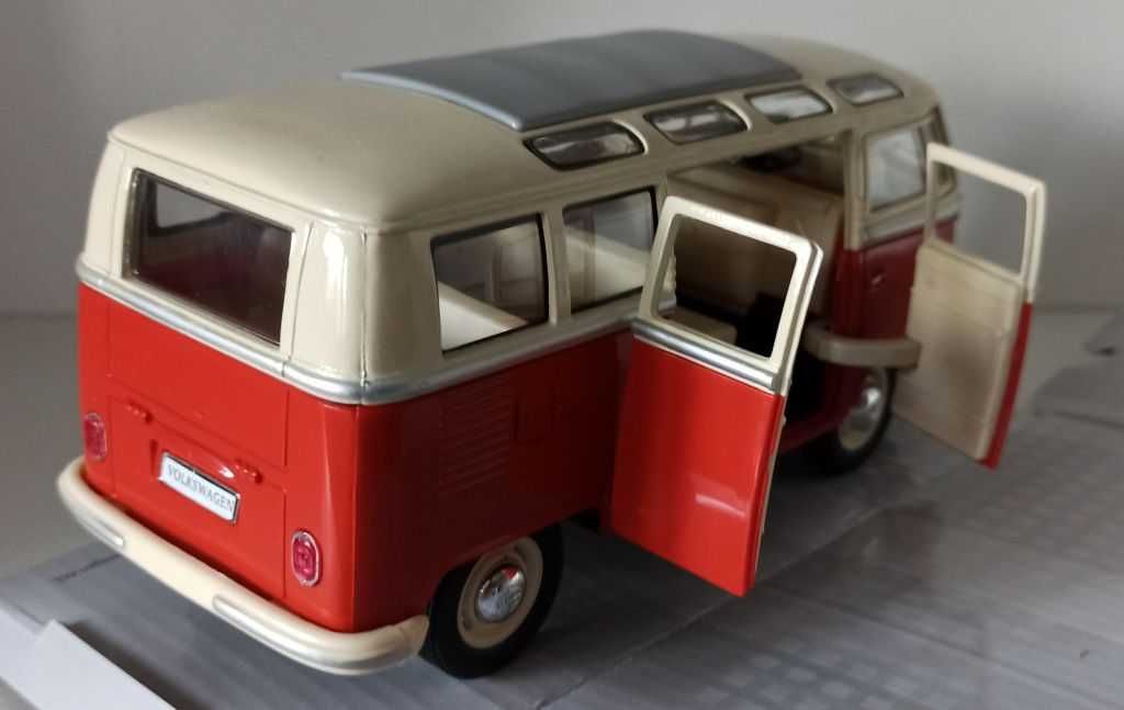 Macheta VW T1 Classic Bus 1962 - Kinsmart 1/24 Volkswagen